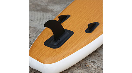 The triple bottom panel fins help board improve overall speed, one big fin is removable, and two small fins are unremovable which are fixed on the board, handling and steering for easier use by kids, teens and adults alike. 