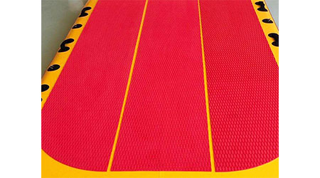 Stand Up Paddle Boards with soft EVA deck pad makes it family and pet friendly.
The exquisite design and colors are optional to choose as well as printing on surface of it.
