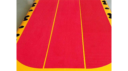 Stand Up Paddle Boards with soft EVA deck pad makes it family and pet friendly.
The exquisite design and colors are optional to choose as well as printing on surface of it.