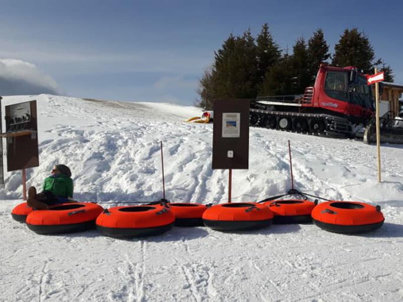 Winter Sport Snow Tubes 100cm Two Handle Inflatable Snow Sliding Tube