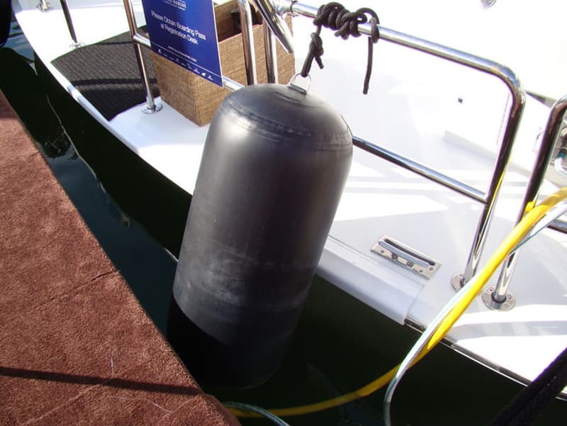 PVC long inflatable float tube black color boat fender holder